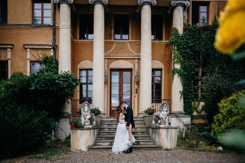 003 sesja slubna w folwarku